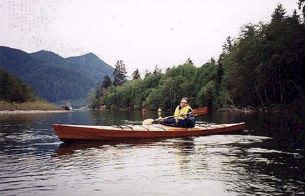 kayak.jpg (84868 bytes)